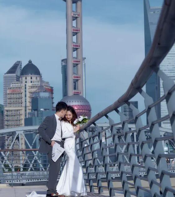 在上海婚纱照一般什么价位